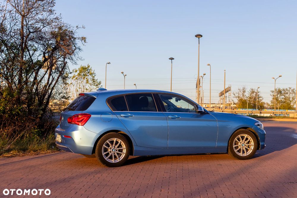 BMW Seria 1 120i Advantage - 24