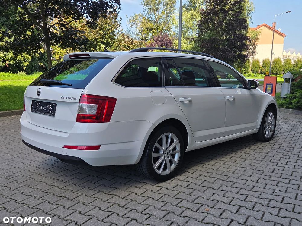 Skoda Octavia 2.0 TDI Drive - 2