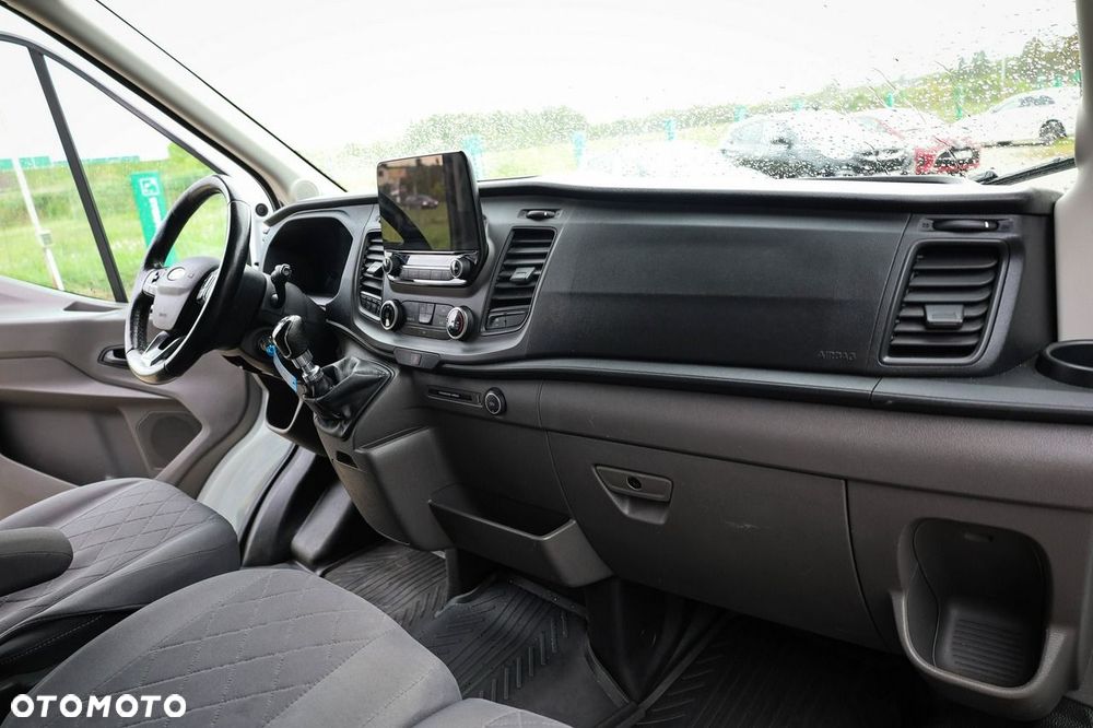 Ford Transit - 13