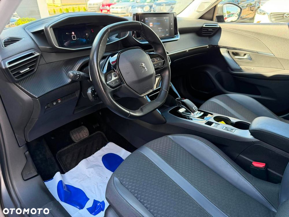 Peugeot 2008 1.5 BlueHDi Allure S&S EAT8 - 20
