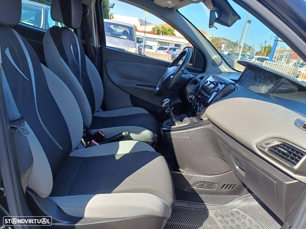 Lancia Ypsilon 1.2 S&S Fashion - 8