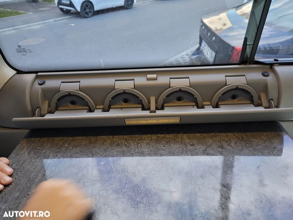 Volkswagen Multivan - 15