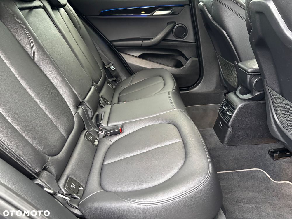 BMW X2 sDrive18d Advantage sport - 12