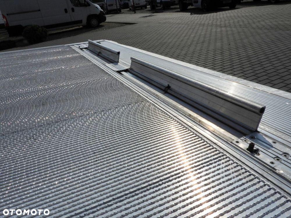 Iveco DAILY CHŁODNIA KONTENER -10*C WINDA 9 PALET ZASILANIE 230V TEMPOMAT PNEUMATYKA AUTOMAT HI-MATIC BLIŹNIACZE KOŁA KLIMATYZACJA  170KM - 22