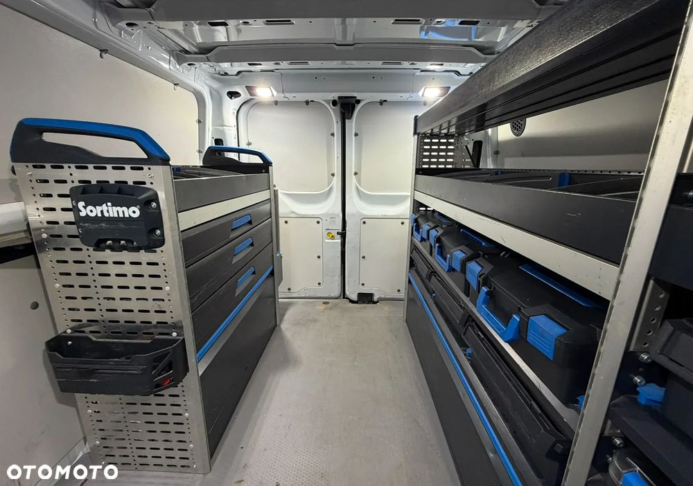 Ford Transit Custom 320 L2H1 - 39