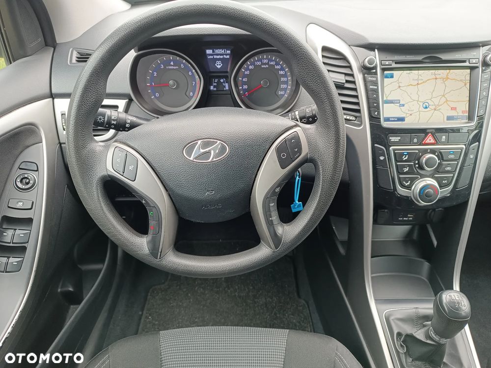 Hyundai i30 1.4 Fifa World Cup Edition - 16