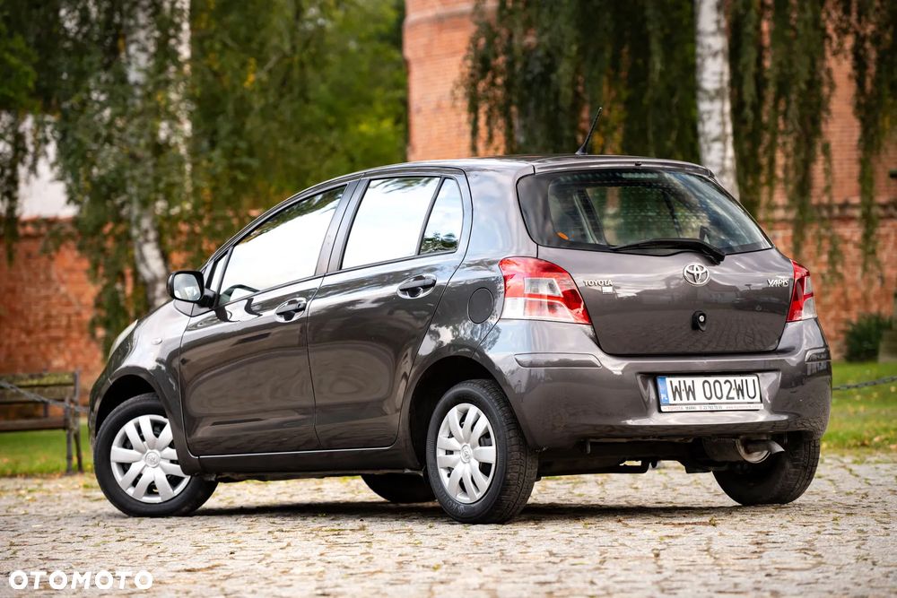 Toyota Yaris 1.0 Luna A/C - 7