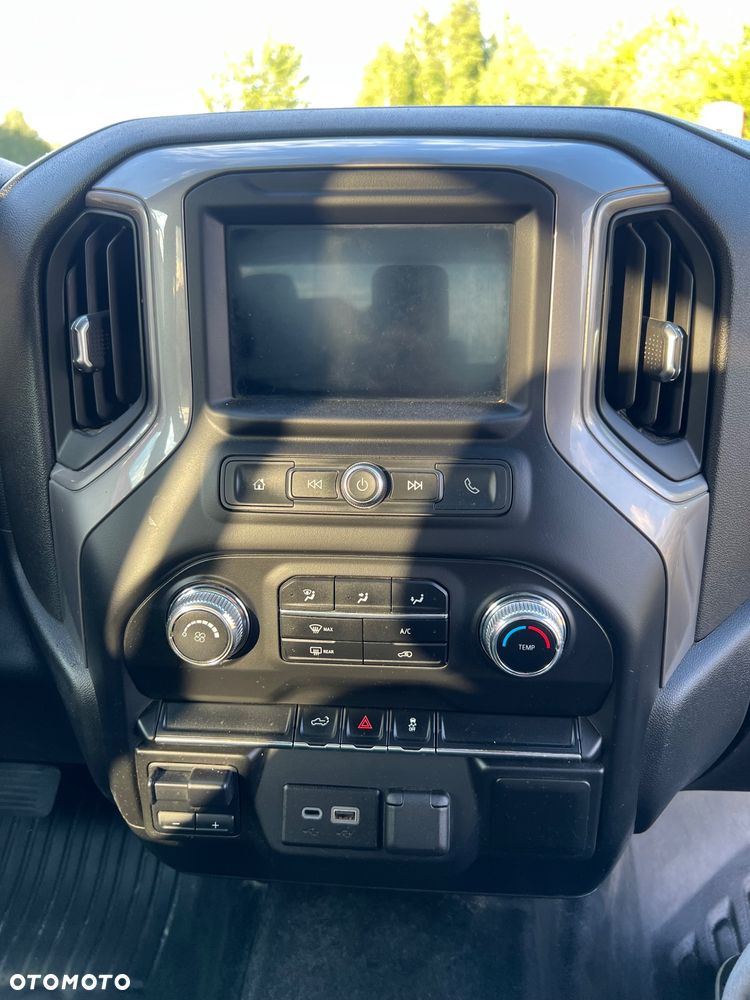 GMC Sierra - 12