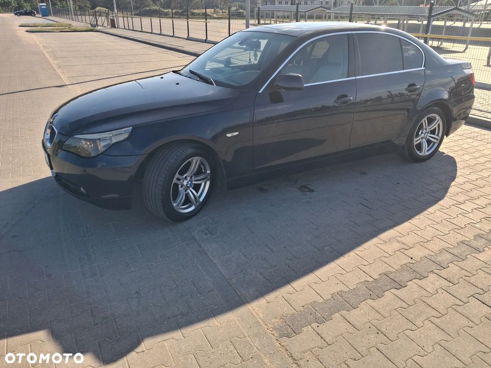 BMW Seria 5 525d - 1