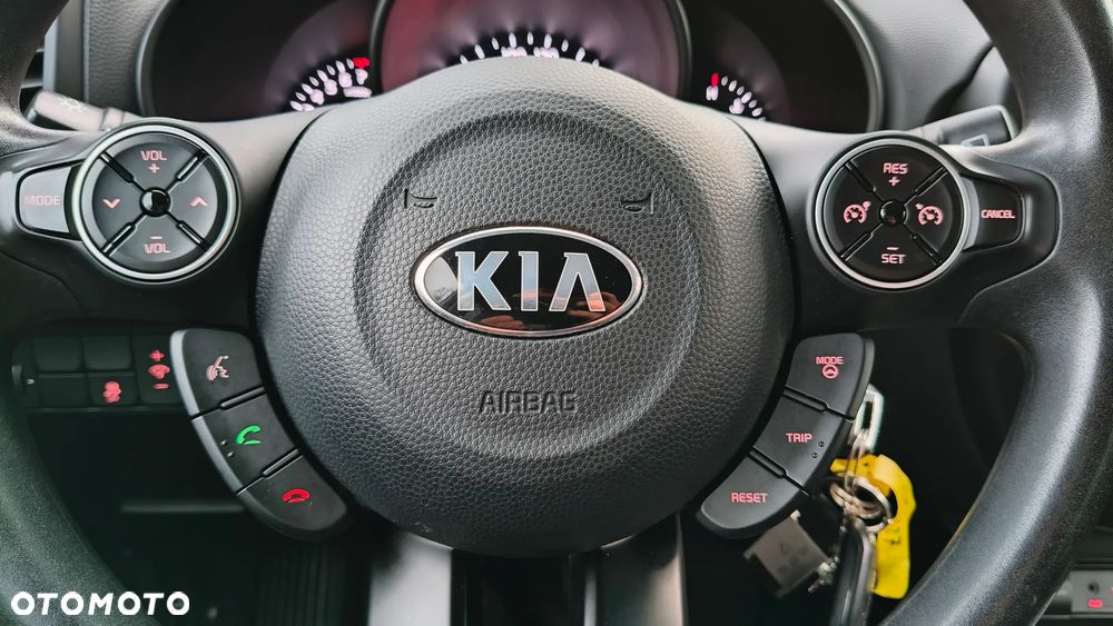 Kia Soul 1.6 GDI White&Red Edition - 11