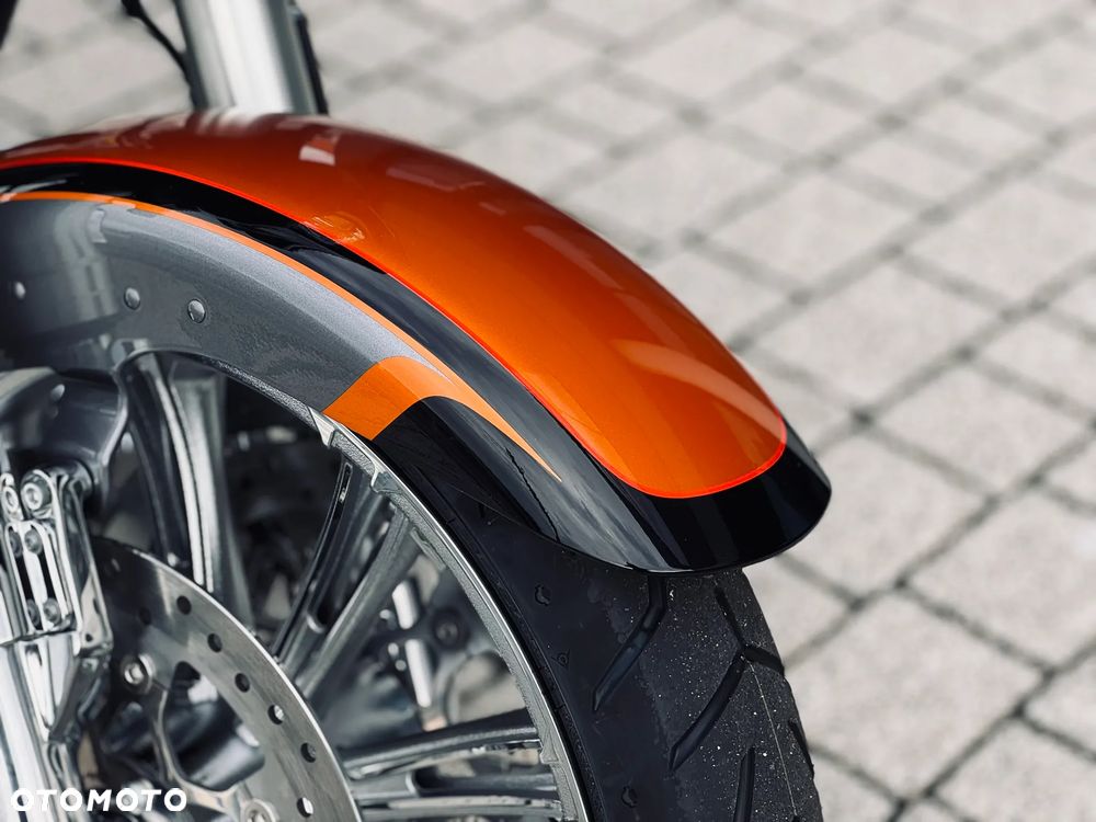 Harley-Davidson CVO Street Glide - 7
