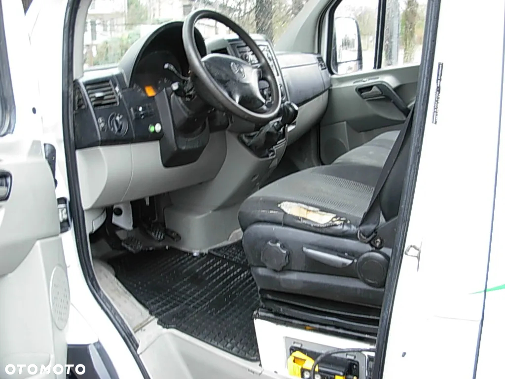 Mercedes-Benz SPRINTER - 6