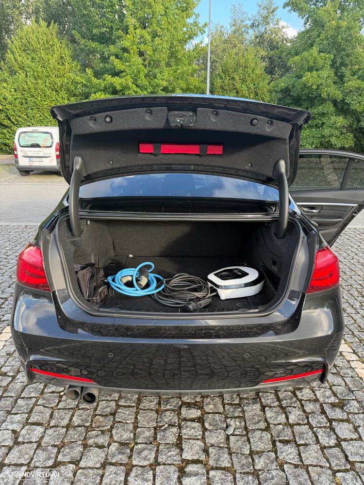 BMW 330 e iPerformance Pack M Shadow - 17