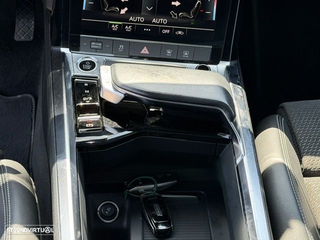 Audi e-tron 55 quattro S line - 21