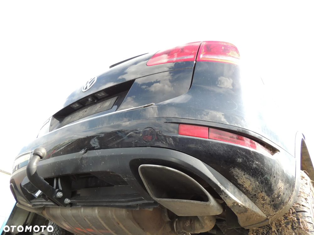 Zderzak tył Volkswagen Touareg II 7P '11 4,2 TDI - 3