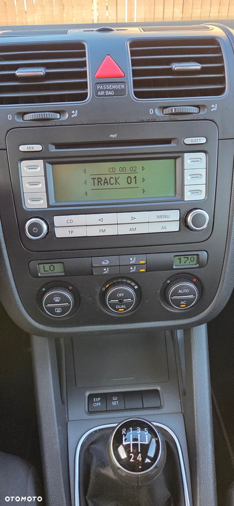 Volkswagen Golf - 26