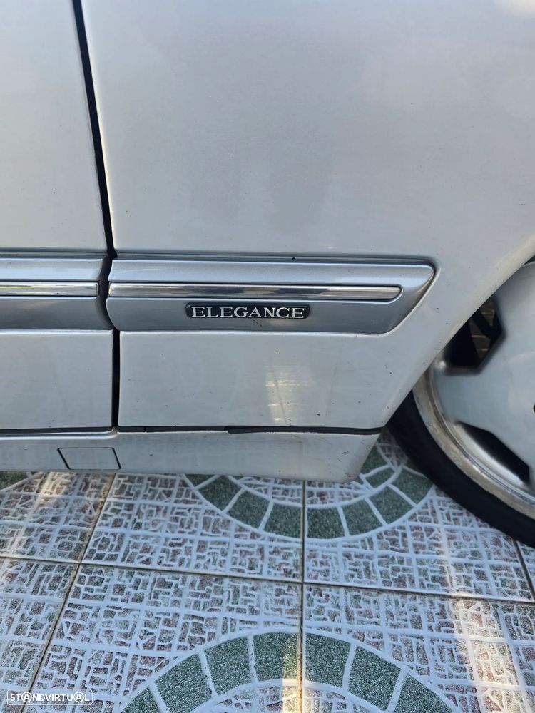 Mercedes-Benz E 320 CDi Avantgarde - 21