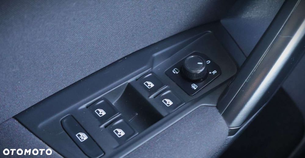 Volkswagen Tiguan - 32