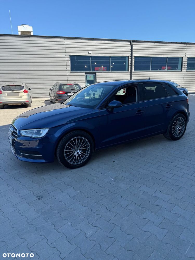Audi A3 Sportback 2.0 TDI Ambiente - 10