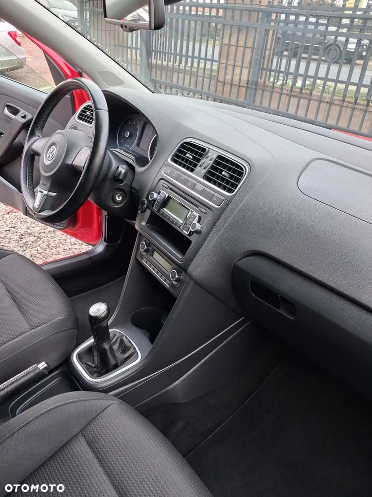 Volkswagen Polo - 13