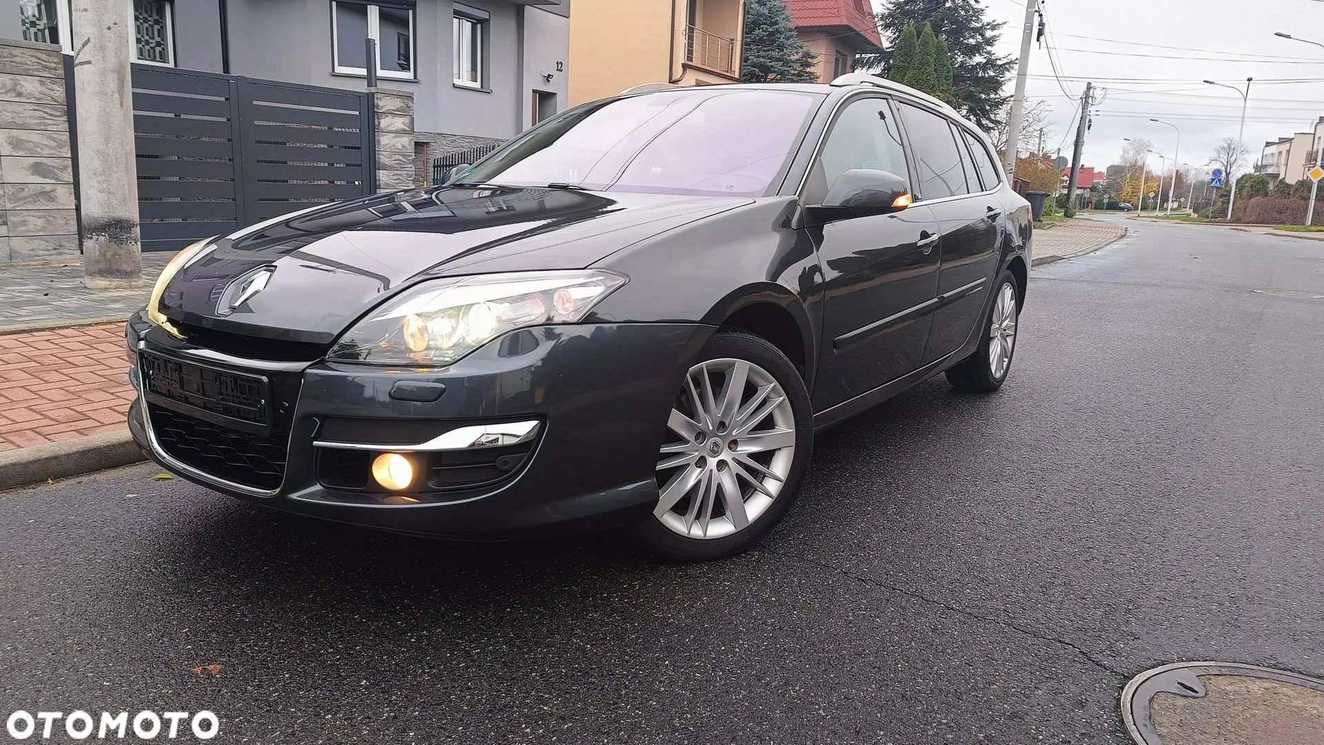 Renault Laguna 2.0 dCi FAP Initiale - 1