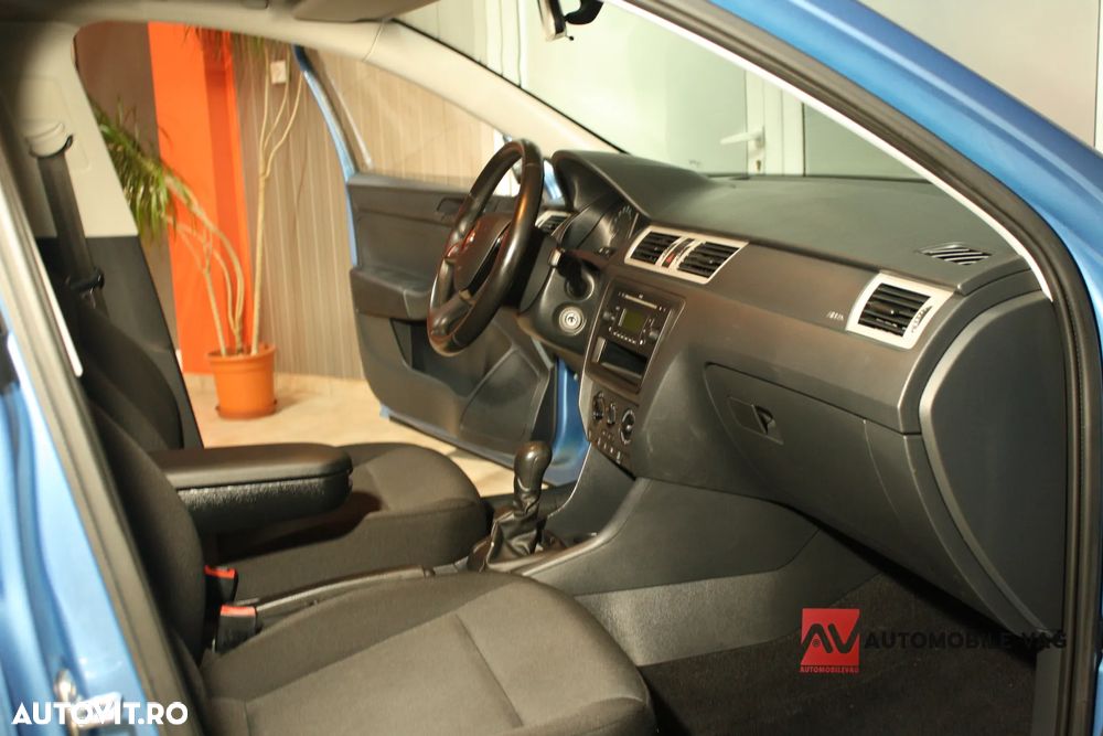 Skoda RAPID 1.6 TDI Edition Green tec - 9