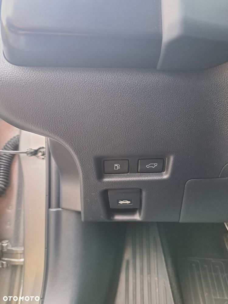 Lexus UX 200 GPF Business Edition 2WD - 9