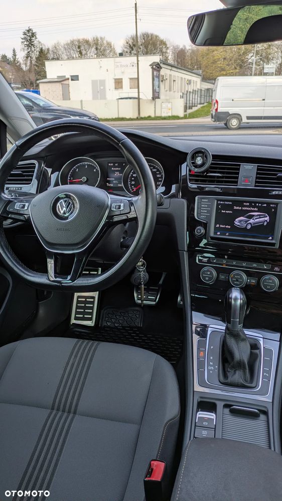 Volkswagen Golf 2.0 TDI BlueMotion Technology DSG Allstar - 25