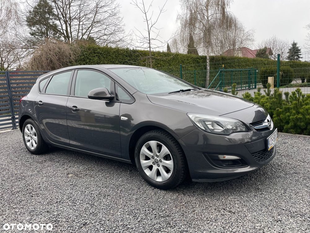 Opel Astra 1.6 Sport EU6 - 2