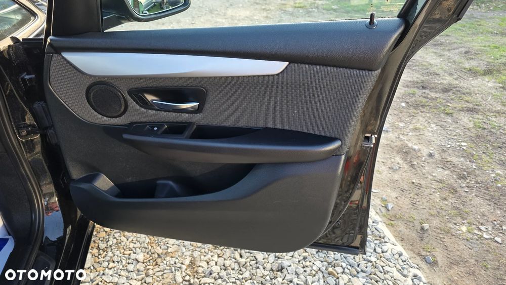 BMW Seria 2 218d Advantage - 22