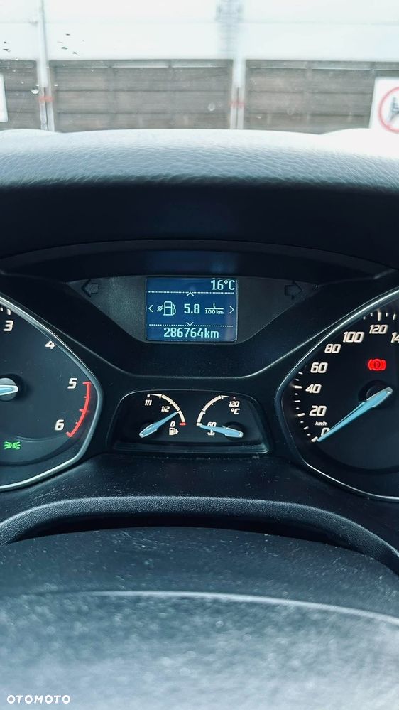 Ford Focus - 17