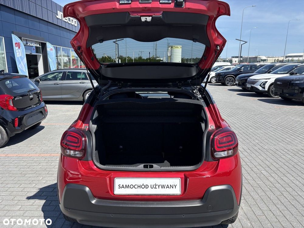 Citroën C3 1.2 PureTech Shine EAT6 - 24