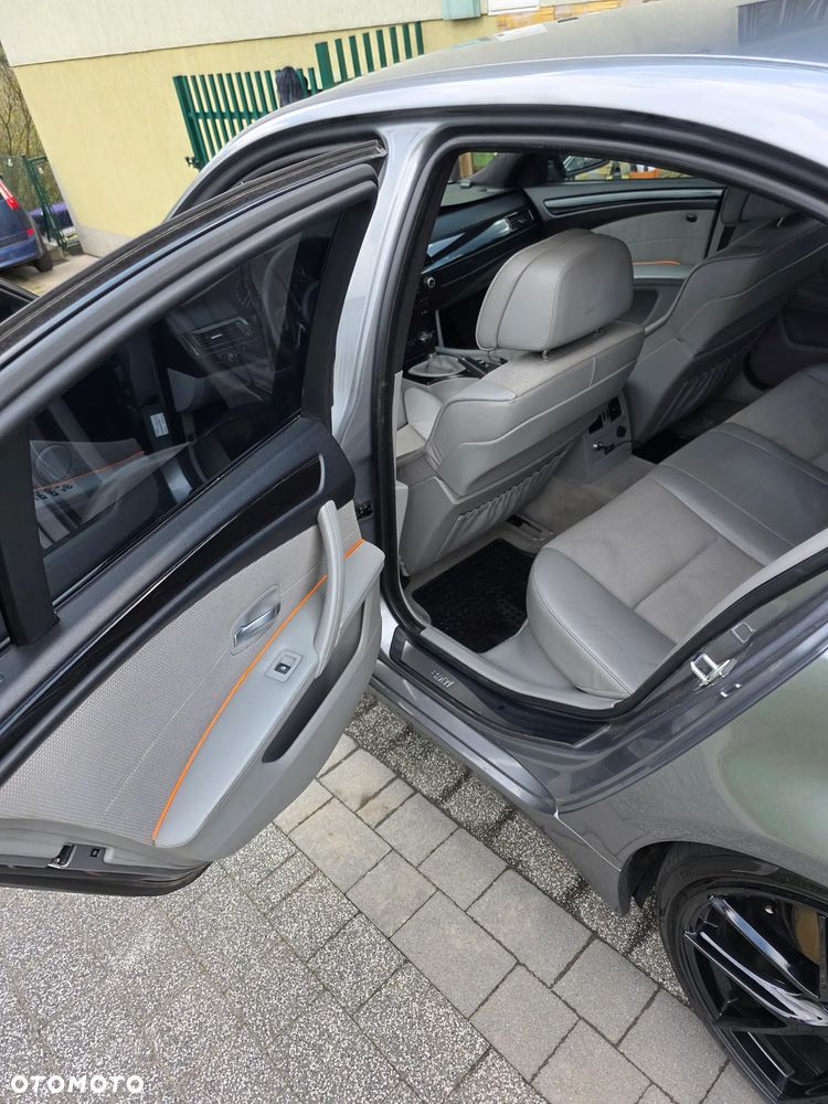 BMW Seria 5 530d - 15