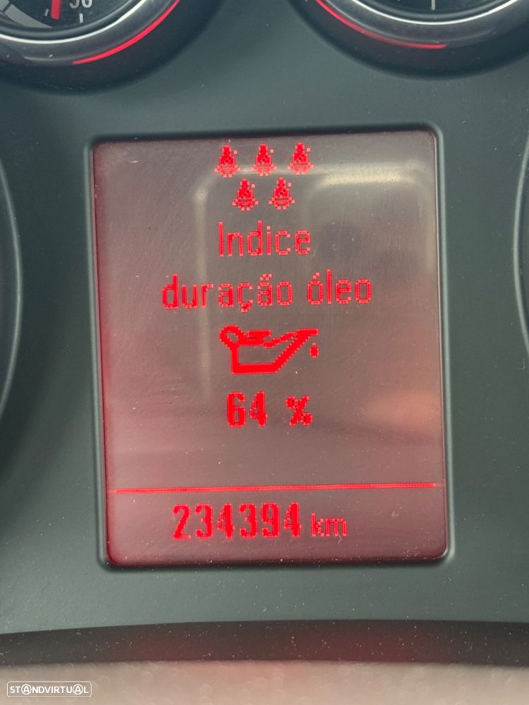 Opel Zafira 1.6 CDTi Executive - 39