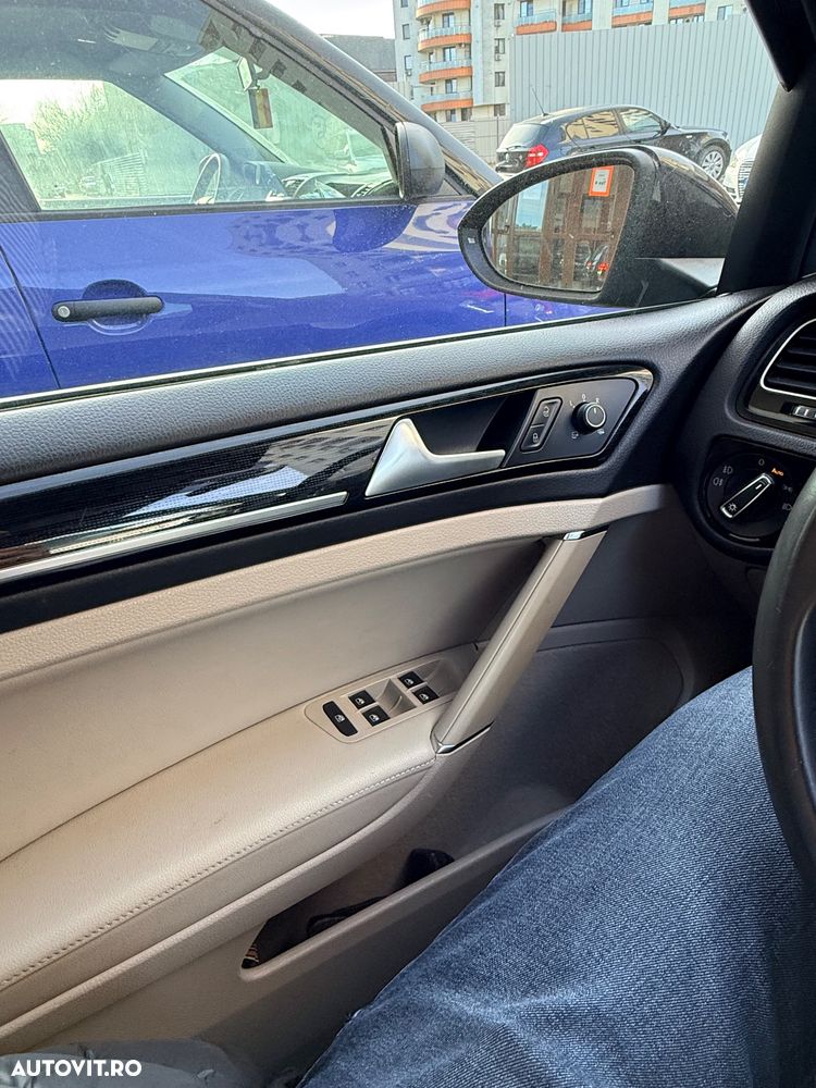 Volkswagen Golf 1.6 TDI Highline - 20