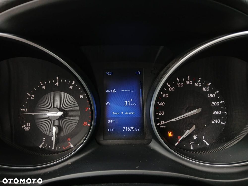 Toyota Avensis 1.8 Premium EU5 - 27