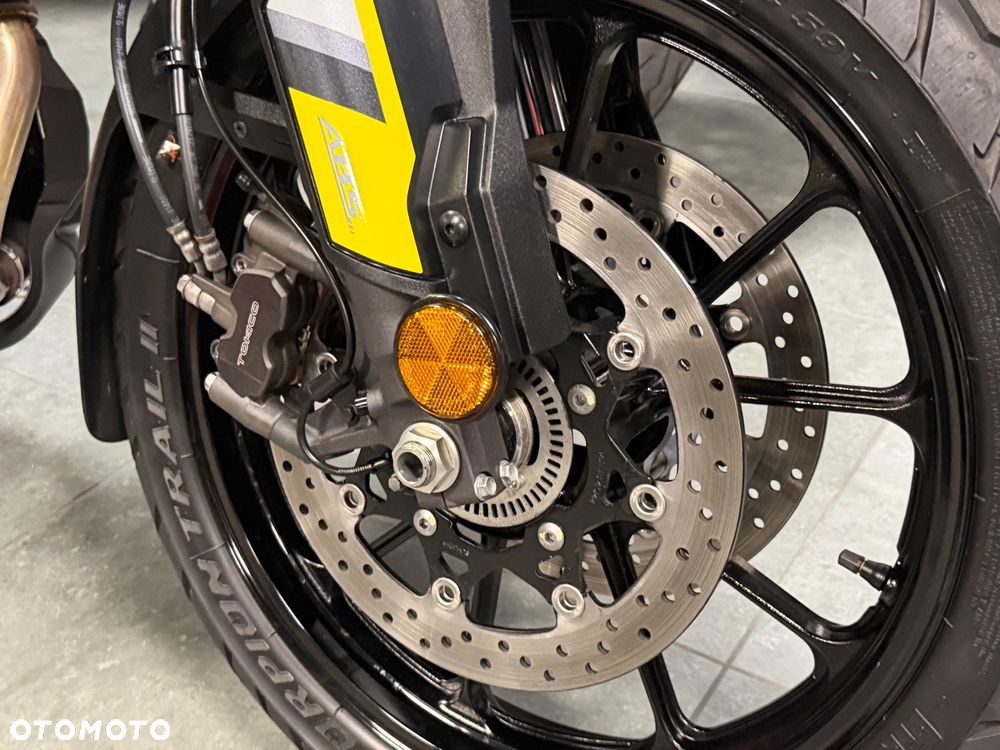 Suzuki V-STROM - 21