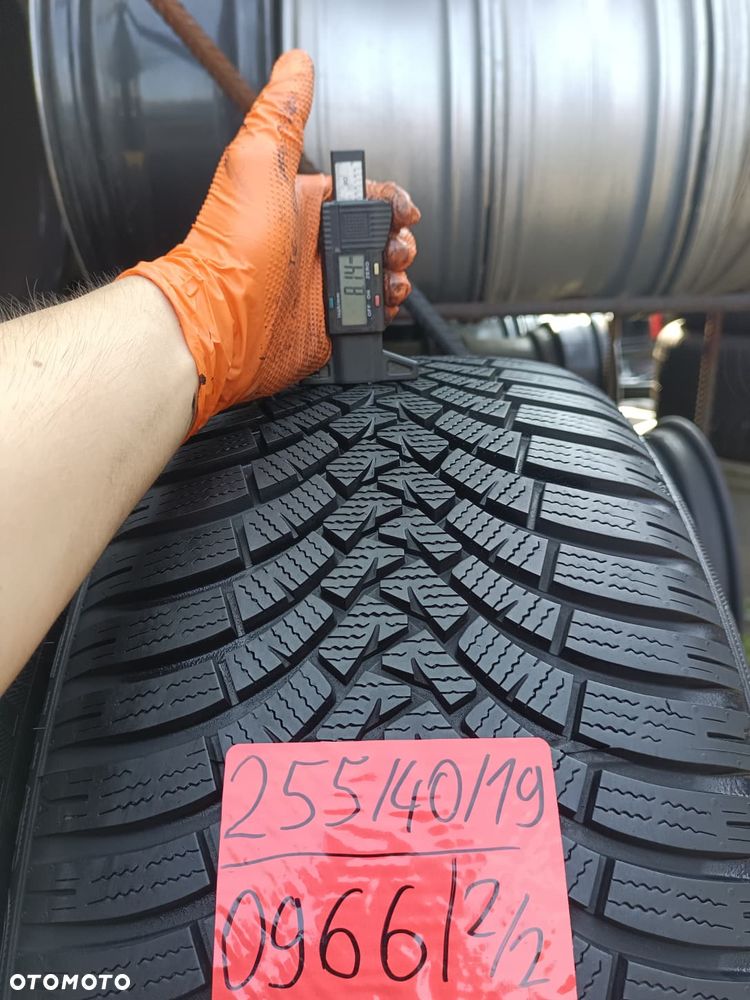 Falken Eurowinter HS01 255 40 19 2szt. Zima - 2