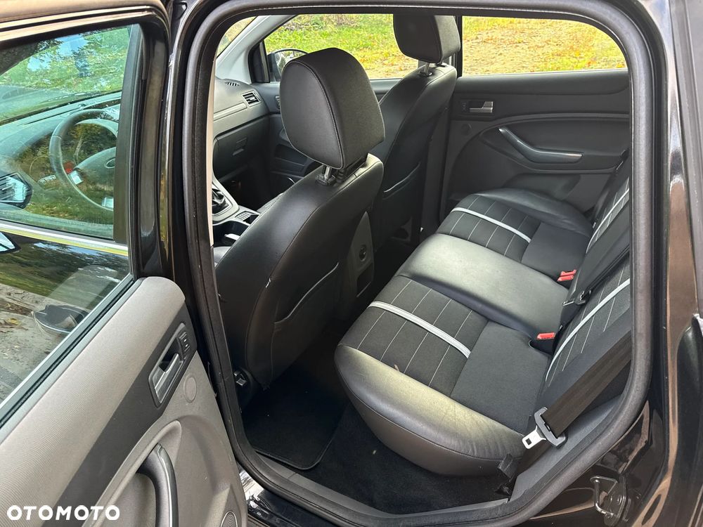 Ford Kuga 2.0 TDCi Titanium - 27