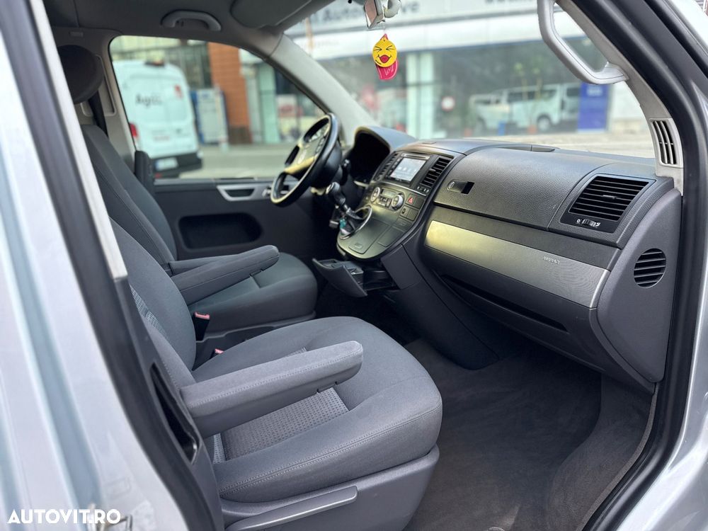 Volkswagen Multivan - 12