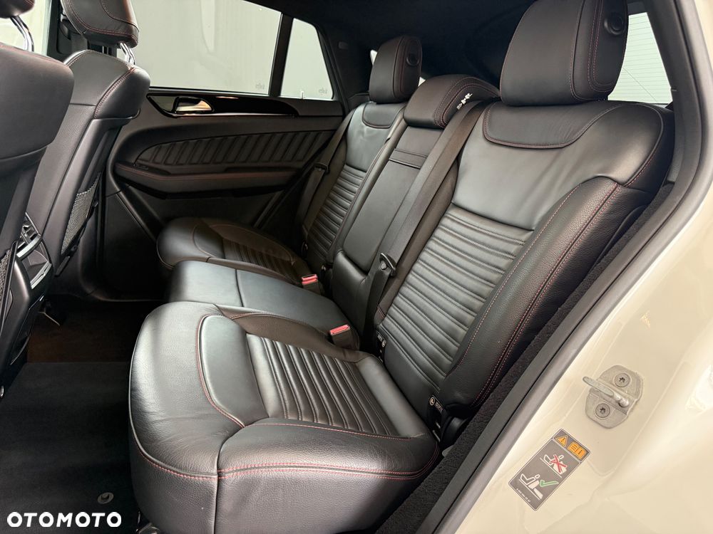Mercedes-Benz GLE 350 d 4Matic 9G-TRONIC AMG Line - 27