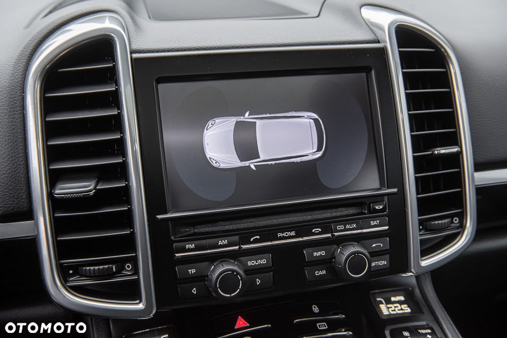 Porsche Cayenne Platinum Edition - 21