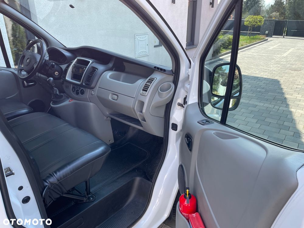Opel Vivaro - 20