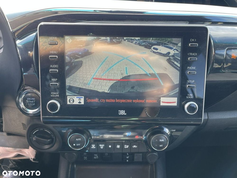 Toyota Hilux 4x4 Double Cab Autm Executive - 9