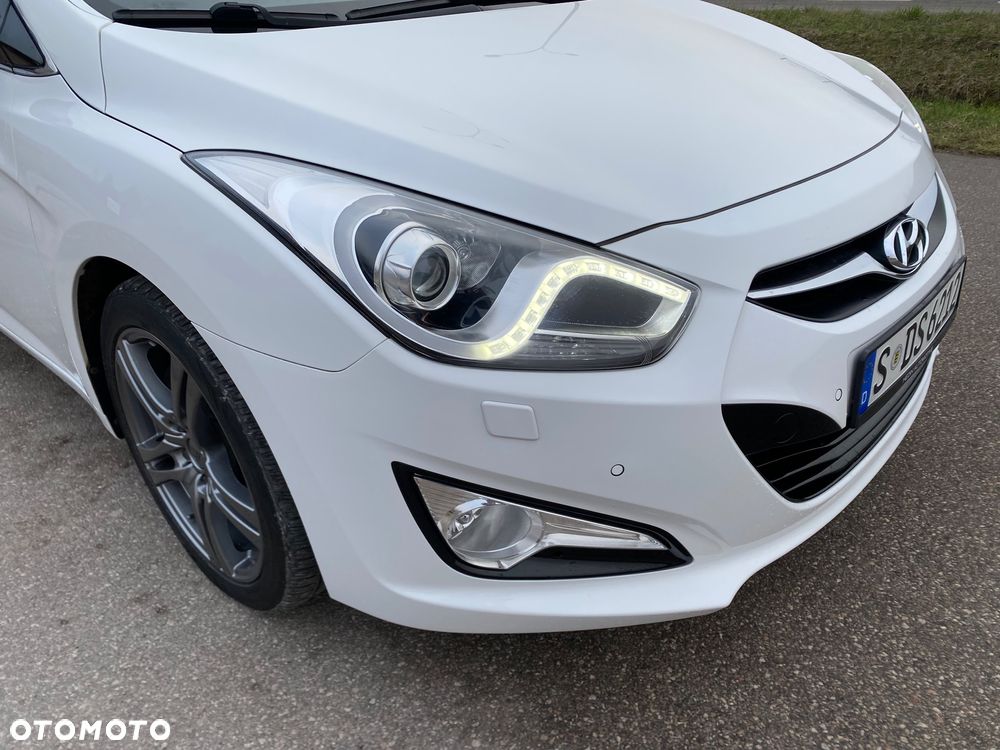 Hyundai i40 i40cw 1.6 Fifa World Cup Edition - 16