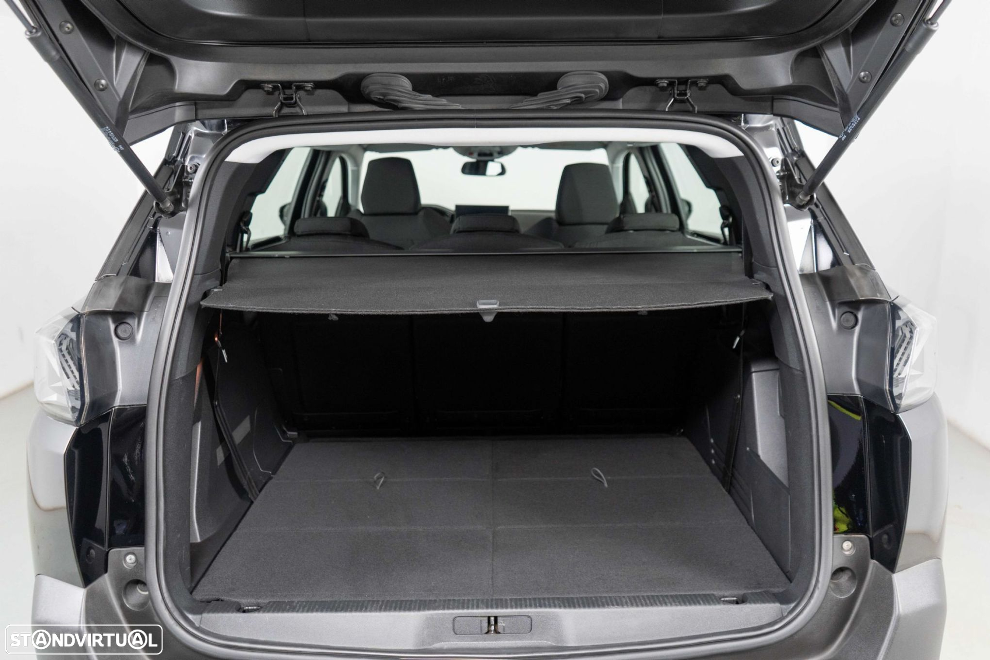 Peugeot 5008 1.2 PureTech Allure EAT8 - 13