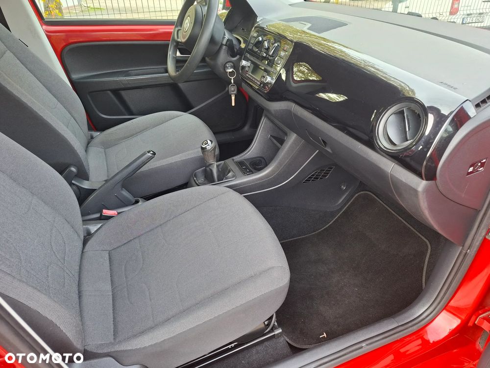 Volkswagen up! - 13