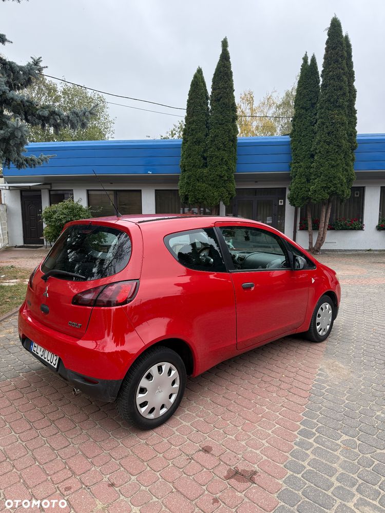 Mitsubishi Colt 2010 photo 4