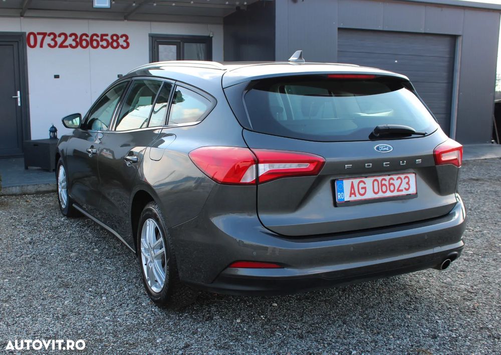 Ford Focus - 6