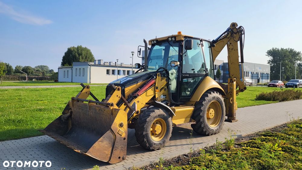 Caterpillar 428E - 1